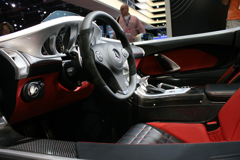 Illustration for article titled 2009 Mercedes McLaren SLR Stirling Moss: $1.01 Million McLaren Madness